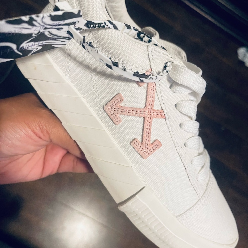 Off White Sneakers